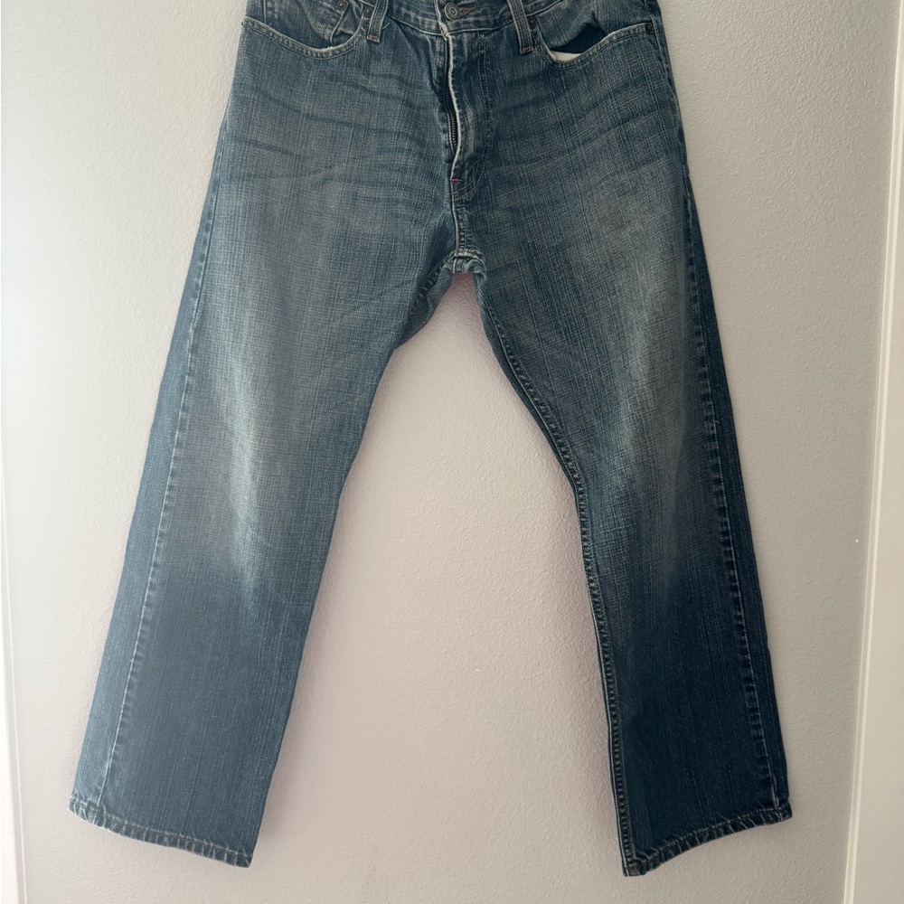 Levi's Relaxed Medium Wash Jeans